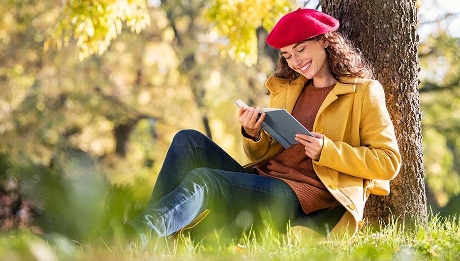 ES-13b-woman-reading-outdoors-935x530.jpg