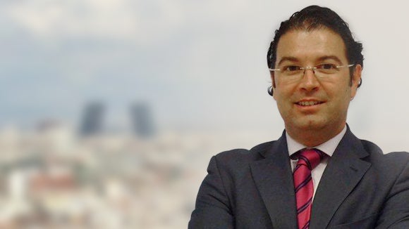 Raúl Herrero Director de Ingeniería y Sales & Marketing de Robert Walters Madrid Raúl Herrero Director de Ingeniería y Sales & Marketing de la oficina de Robert Walters Madrid